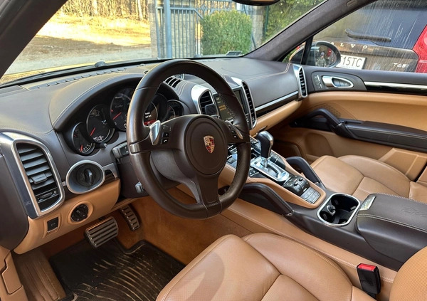 Porsche Cayenne cena 133000 przebieg: 121755, rok produkcji 2013 z Tuczno małe 7